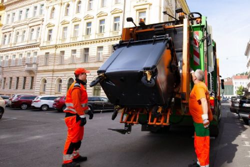 obrázek:Nová smlouva na svoz odpadu v Praze vyvolává kritiku. Pražské služby upozorňují na rizika při vysoké inflaci