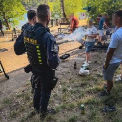 Policie o víkendu pročesávala Plzeň. Zaměřila se na drogy, alkohol i hledané osoby
