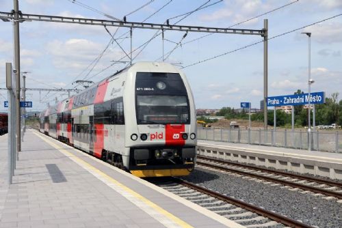 obrázek:Praha a Středočeský kraj schválily 30letý kontrakt za 165 miliard. České dráhy zajistí provoz nových dvoupatrových vlaků