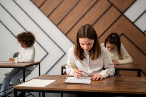 obrázek:Přijímačky psalo 96 tisíc deváťáků, na Krásnohorské připadá téměř osm uchazečů na jedno místo