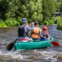 Půjčovny lodí i kempy na jihu Čech čekají silný červenec. Ceny rostou jen mírně, rozhodne počasí
