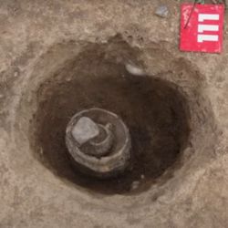 Zlaté ozdoby a skleněné poklady, archeologové objevili 100 hrobů