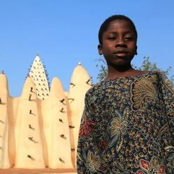 Africká mozaika cestovatele Tomáše Kubeše míří do Prahy