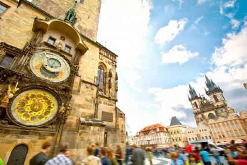 obrázek:Praha zaznamenala miliony turistů, nejvíce z Německa, USA a Polska