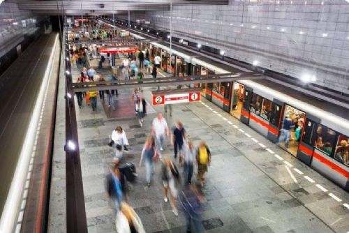 obrázek:Praha zvažuje delší provoz metra. Průzkum ukazuje zájem, technika ale omezuje možnosti