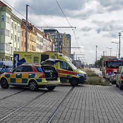 Vážná nehoda: Tramvaj srazila muže na Českomoravské