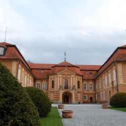 Zámek Štiřín opět bez kupce, ÚZSVM v nejistotě