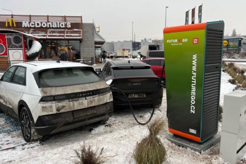 Obrázek - Díky instalaci základu pod rychlodobíjecí stanici od společnosti Langmatz se v budoucnu ušetří spoustu času i peněz